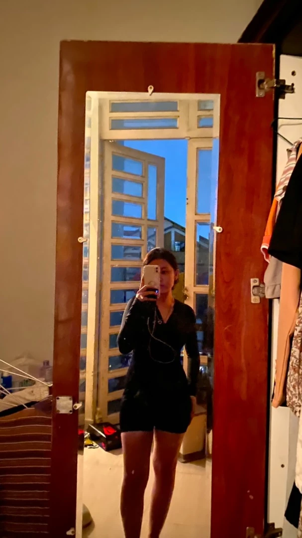 quá ưng luôn 🥺 mình cần gấp nên chọn giao hoả tốc, trong 2-3h là giao luôn rồiii. huhu siu đỉnh. mình m58 55kg mặc vừa in 🥺 sẽ ủng hộ chị típ, vừa rẻ vừa đẹp 💕💕