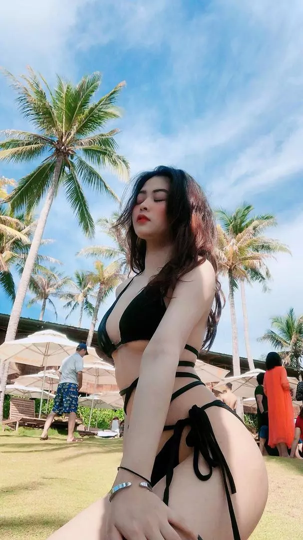 Bikini siêu đẹp🤪😍
Giao lại còn siêu tốc nữa
Chắc chắn sẽ ủng hộ lần tiếp.kk
Ngon bổ rẻ chị em mua đi ạ