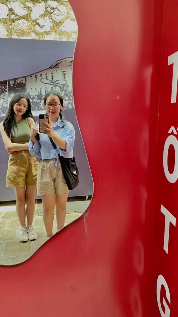 Đẹp , do dãn tốt , dày dặn , dễ mix giá rẻ giao hàng nhanh . Rất nên mua