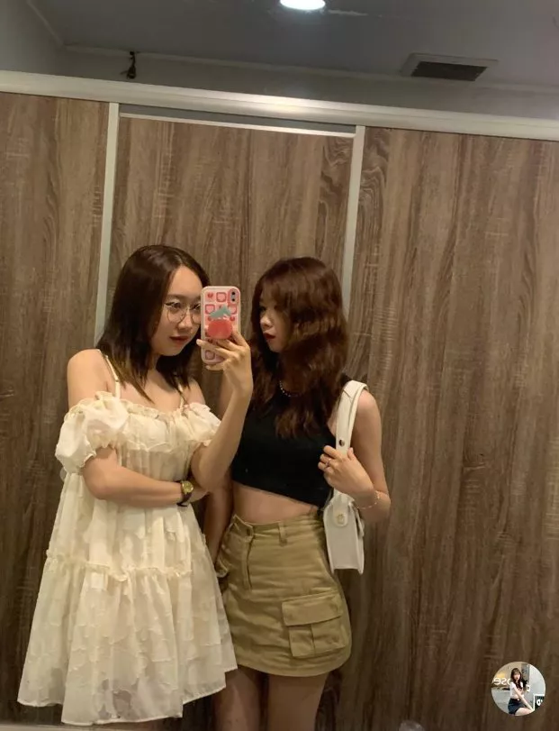 Quần chất và dáng ok so với giá tiền. Nhận đc hàng có chút vde đã ib và shop giải quyết ok.  Uy tín. Vote 5*. Mình eo 68 mặc S vừa xinh