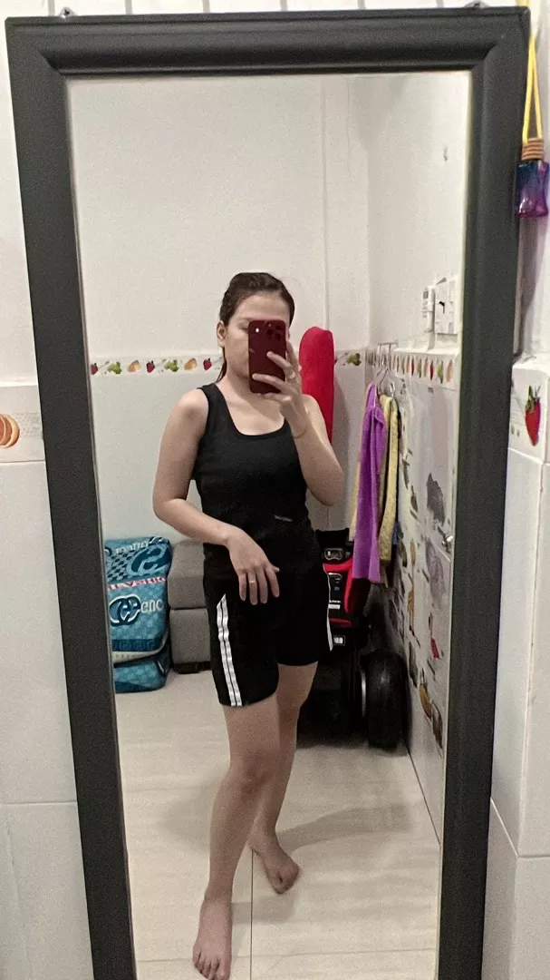 Mua giá rẻ nên k đòi hỏi nhiều.áo mua mặc được 2 lần giãn , bay màu nên bỏ luôn😅