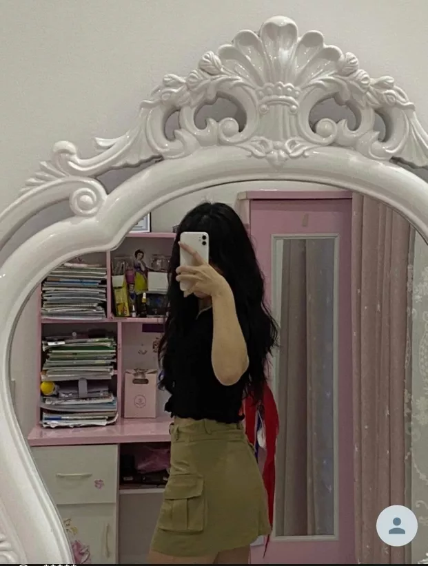 Video mang tchat nhận xu, hàng giao siêu nhanh, lúc bóc ra xem hàng ưng 1000 lần luôn vì quá đẹp và lâu lắm r mình mới mua được cái quần/đầm vừa khít với eo mình cao m56 nặng 43kg. Thít lắm cho shop 10 đỉm