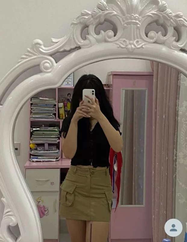 Video mang tchat nhận xu, hàng giao siêu nhanh, lúc bóc ra xem hàng ưng 1000 lần luôn vì quá đẹp và lâu lắm r mình mới mua được cái quần/đầm vừa khít với eo mình cao m56 nặng 43kg. Thít lắm cho shop 10 đỉm