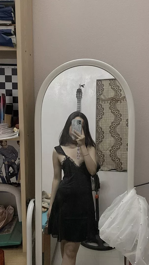 Chất liệu:lanh
Màu sắc:đen

Đẹp ạ! Có dây điều chỉnh