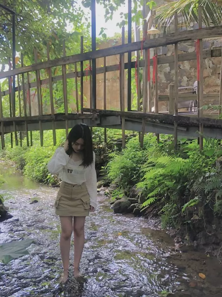 Chất liệu:kaki
Màu sắc:be
Đúng với mô tả:như hình

xinh nên mua