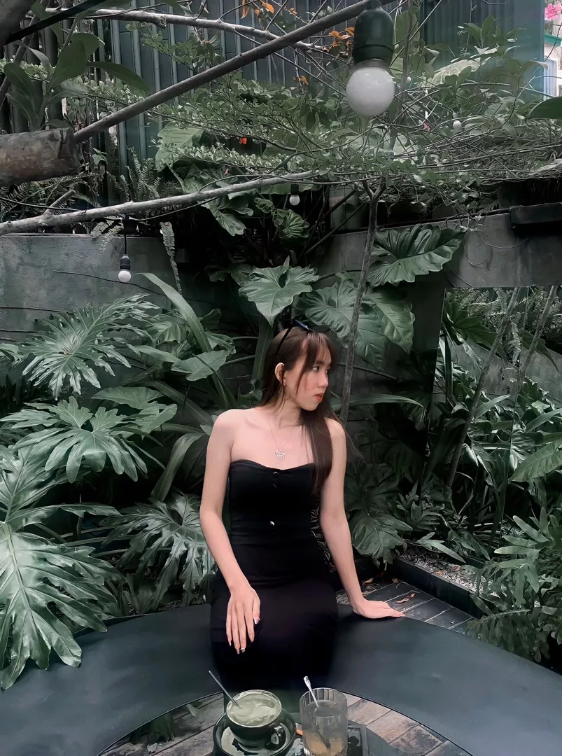 Đẹp nha mọi người mỗi tội ai có mỡ bụng thì mặc sẽ lộ nheeeee …..