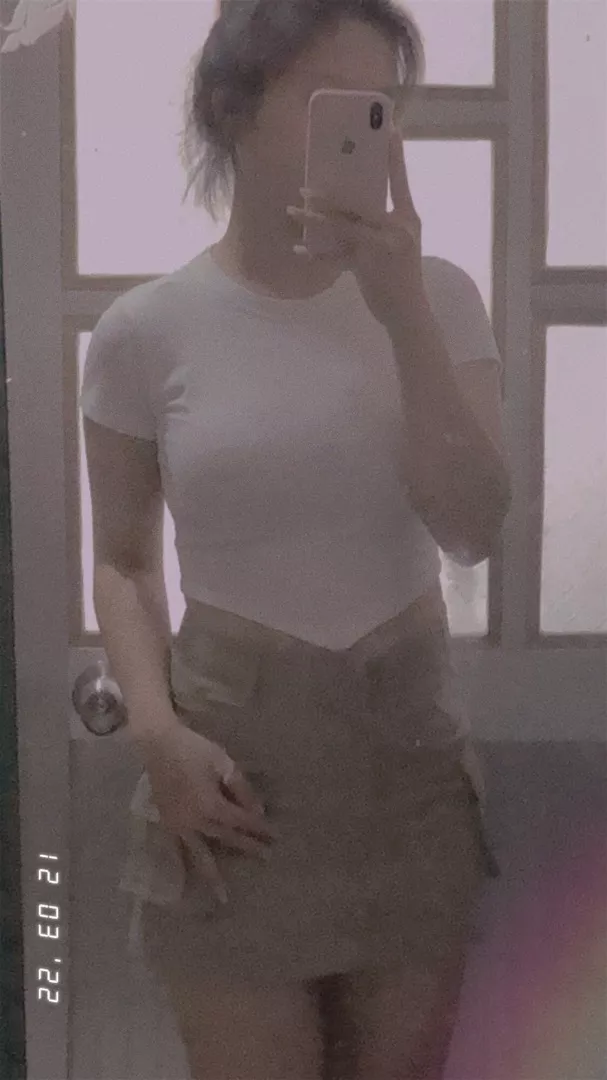 Chất liệu:vải kaki
Màu sắc:be
Đúng với mô tả:đúng

Đẹp lắm nha giao hàng cũng nhanh nữa ạ 10/10 hehe