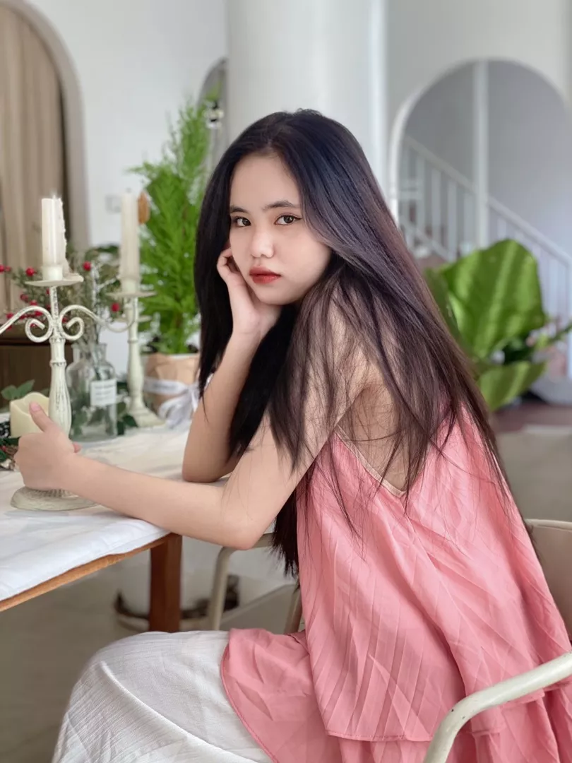 quần giống hình dày dặn rất là xinh luôn ko giá như này mà quần quá là okee luôn