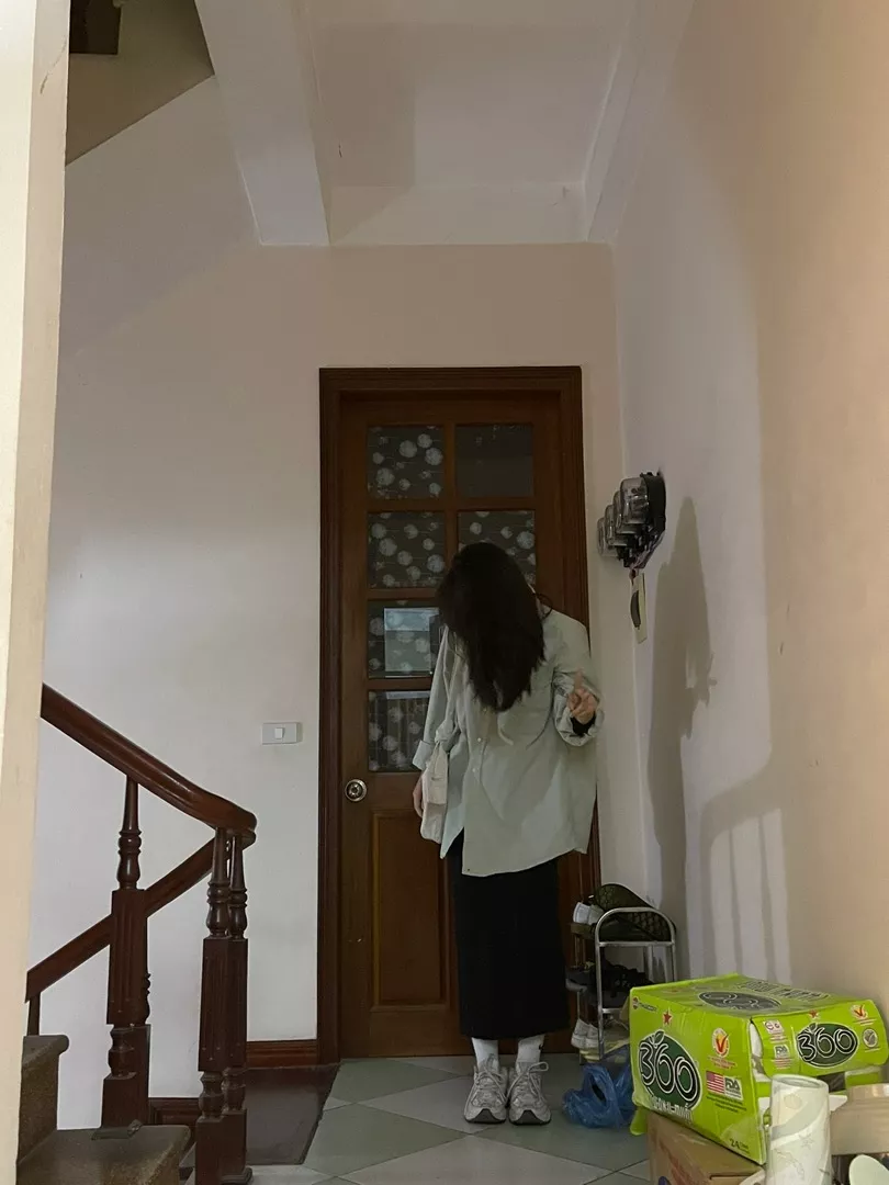 Chất liệu:rat ok lì
Màu sắc:bờ lách
Đúng với mô tả:rất đúm nhưng cạp váy hơi phèn

bạn e fb rất có tâm, có dãn tốt, mặc vào đảm bảo mông mẩy