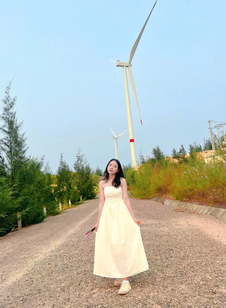 Màu sắc:den

Chất lượng tốt, mặc lên rất dễ thương, giá cả hợp lý, mang đi biển cũng okeee vvyxhcjvufkfviysh đc jfcjxydiffk