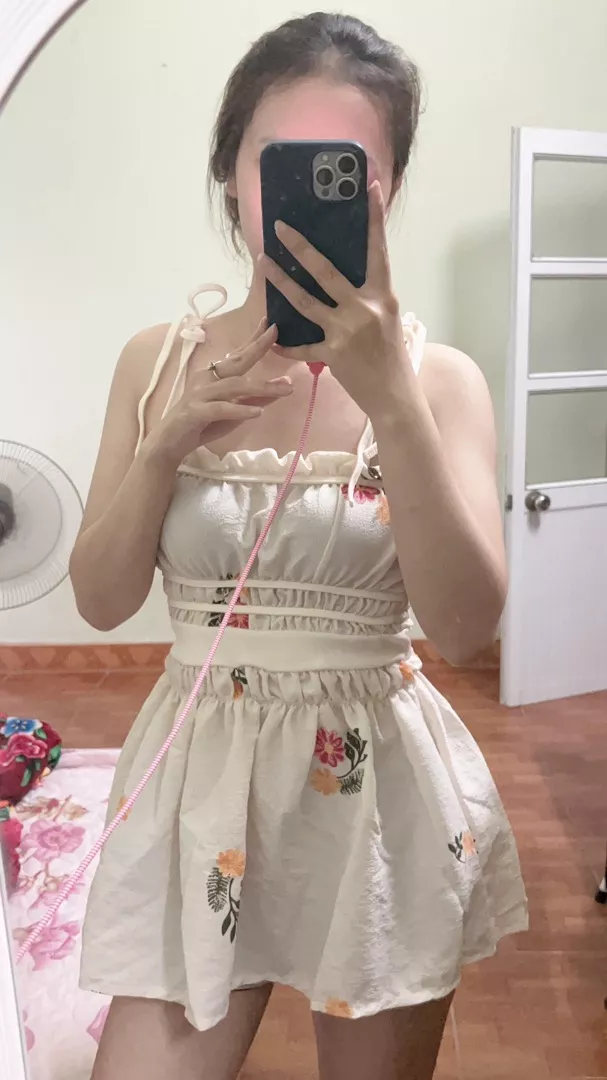 Xinh lắm nha :)) mk k nghĩ là xinh như zayy luôn :)) lần sau sẽ ủng hộ