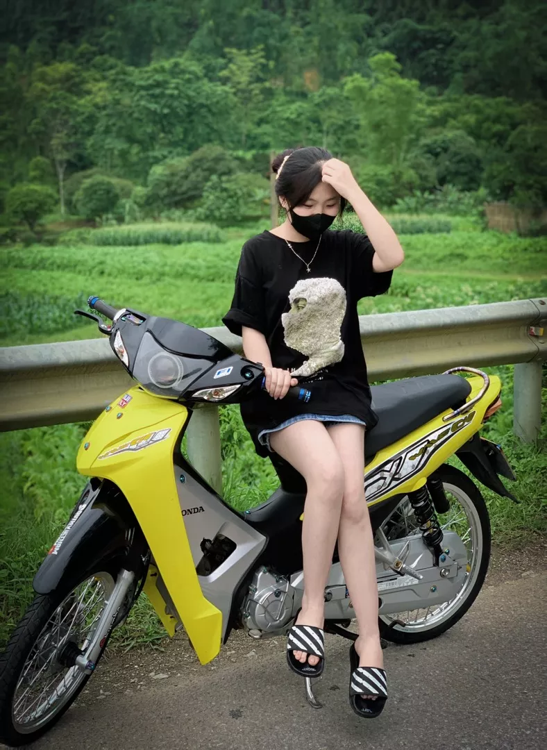 Chất liệu:bò
Đúng với mô tả:ok
Màu sắc:xanh nhạt

Xinh xỉu lun nha fom chuẩn , đẹp giao hàng nhanh 1-2 ngày nhận được rồi nha mọi người, đặt luôn đi nhé đẹp lắm nha iu iu iu iuu iu iu iu iu iu iu iu iu iu iu iu iu our team member and executive committee member and the national guard and the mai t and happy to help us out for our own business