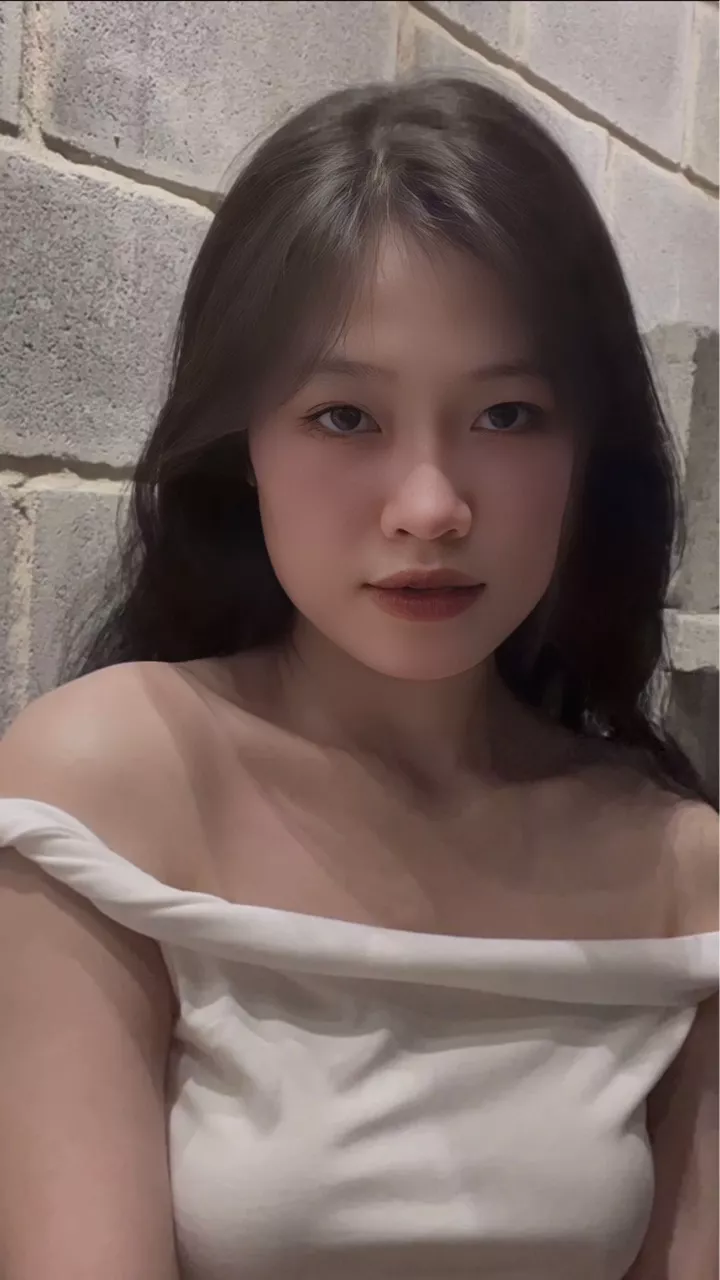 Áo xinh lắm ạ nên mua nha mn mặc lên from đẹp lắm luôn xuất sắc 😍😍