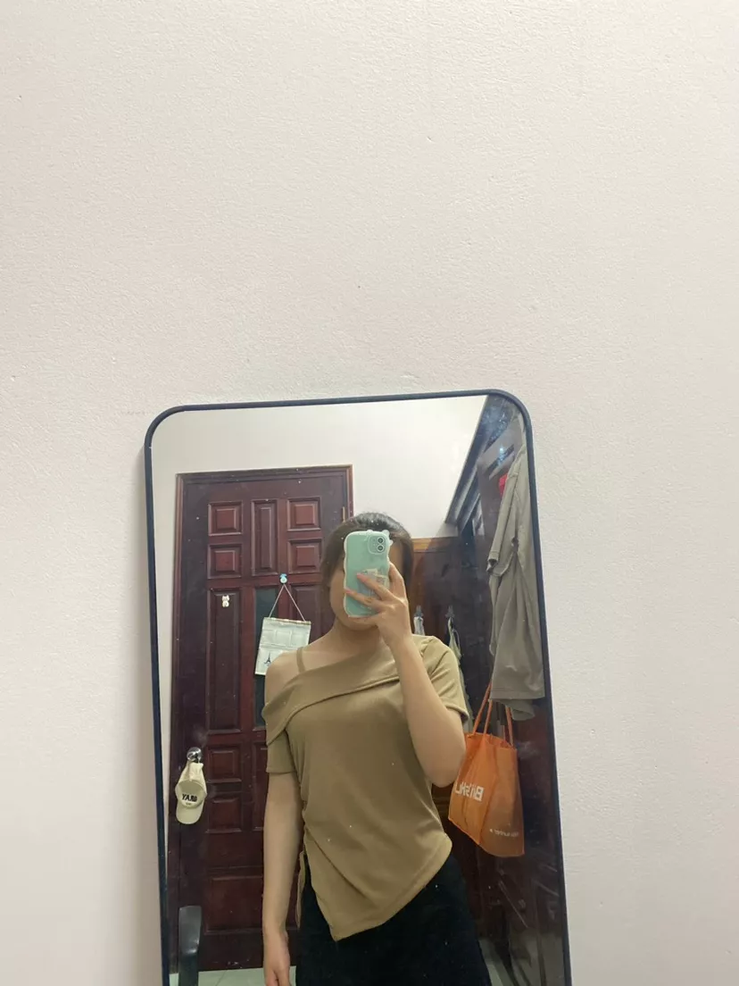 Chất liệu:mềm
Màu sắc:be đậm
Đúng với mô tả:hàng đẹp

Nên mua , chất ổn áp , giá thành hợp lý nhaaaa