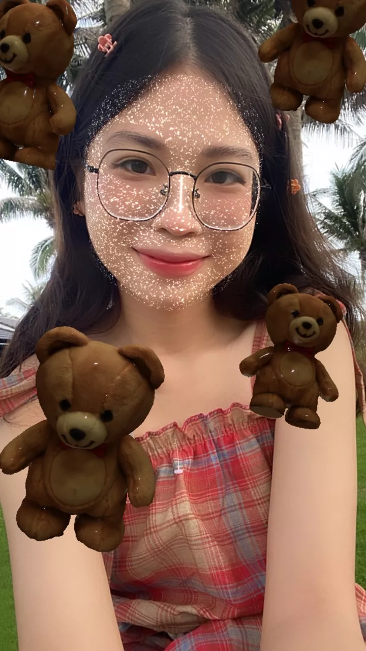 váy xinh lém nha, màu tươi tắn trẻ trung rất hợp đi bỉn lunnnnnnn